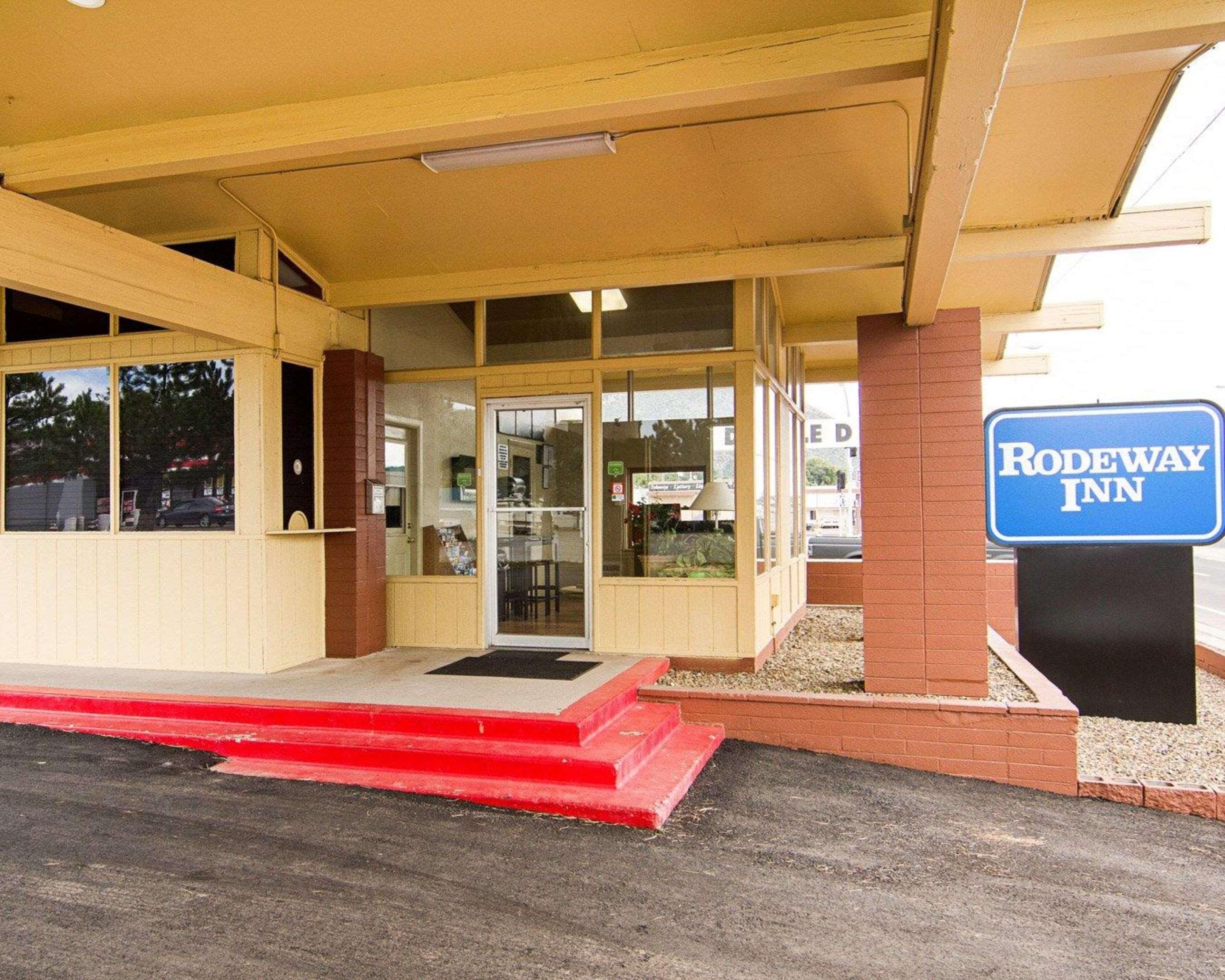 Rodeway Inn Flagstaff East Route 66 Exterior photo